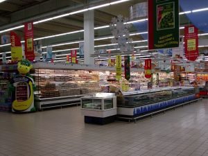 272886_empty_supermarket_1